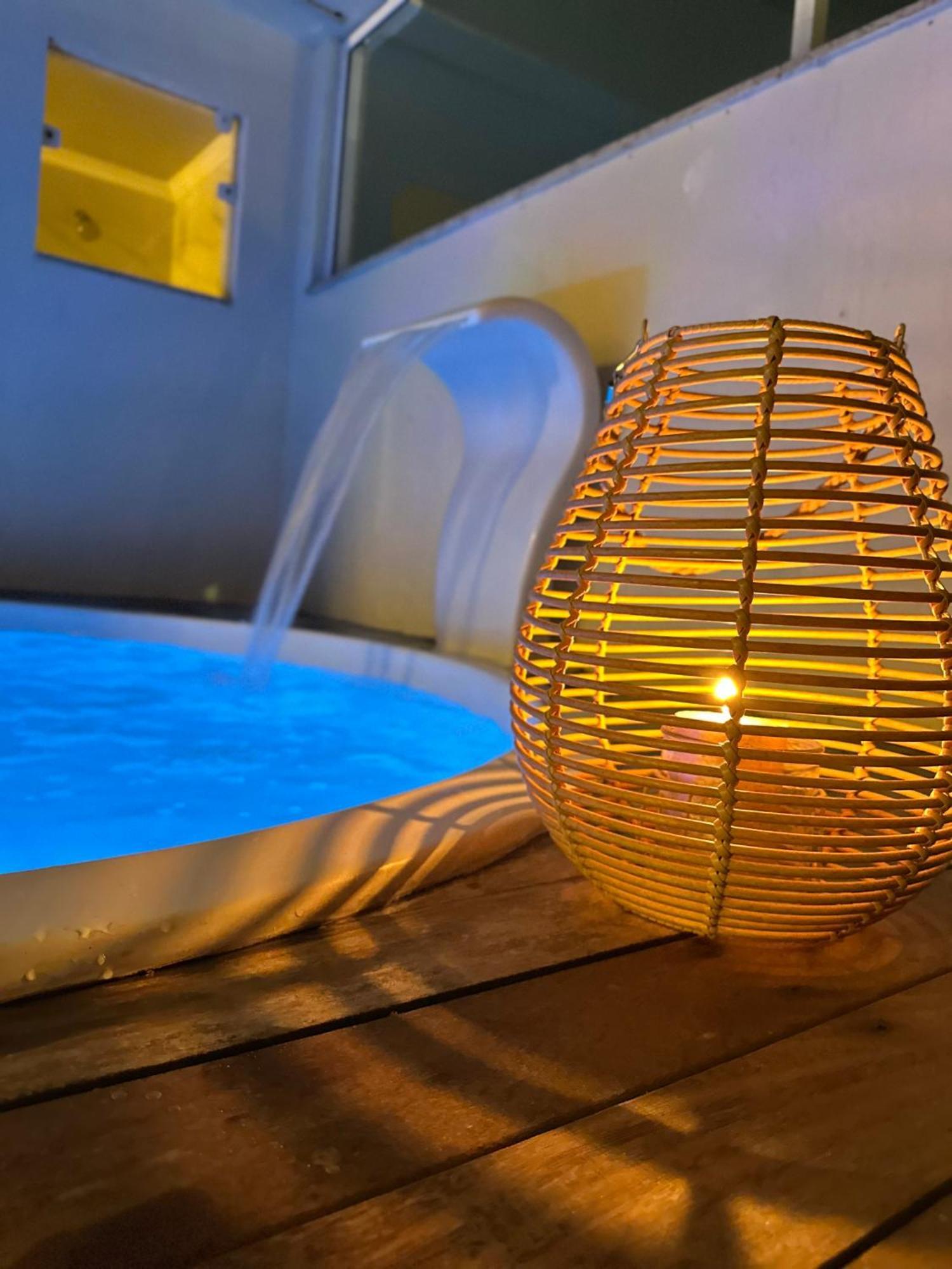 Cobertura Com Piscina Aquecida *